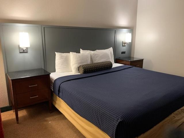 Days Inn By Wyndham Great Lakes Naval Base North Chicago Kültér fotó