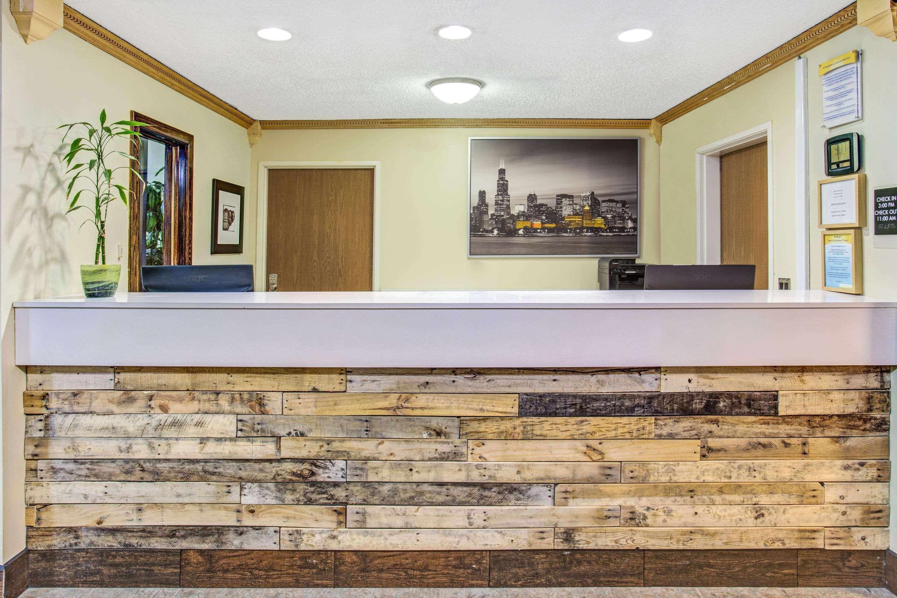Days Inn By Wyndham Great Lakes Naval Base North Chicago Kültér fotó