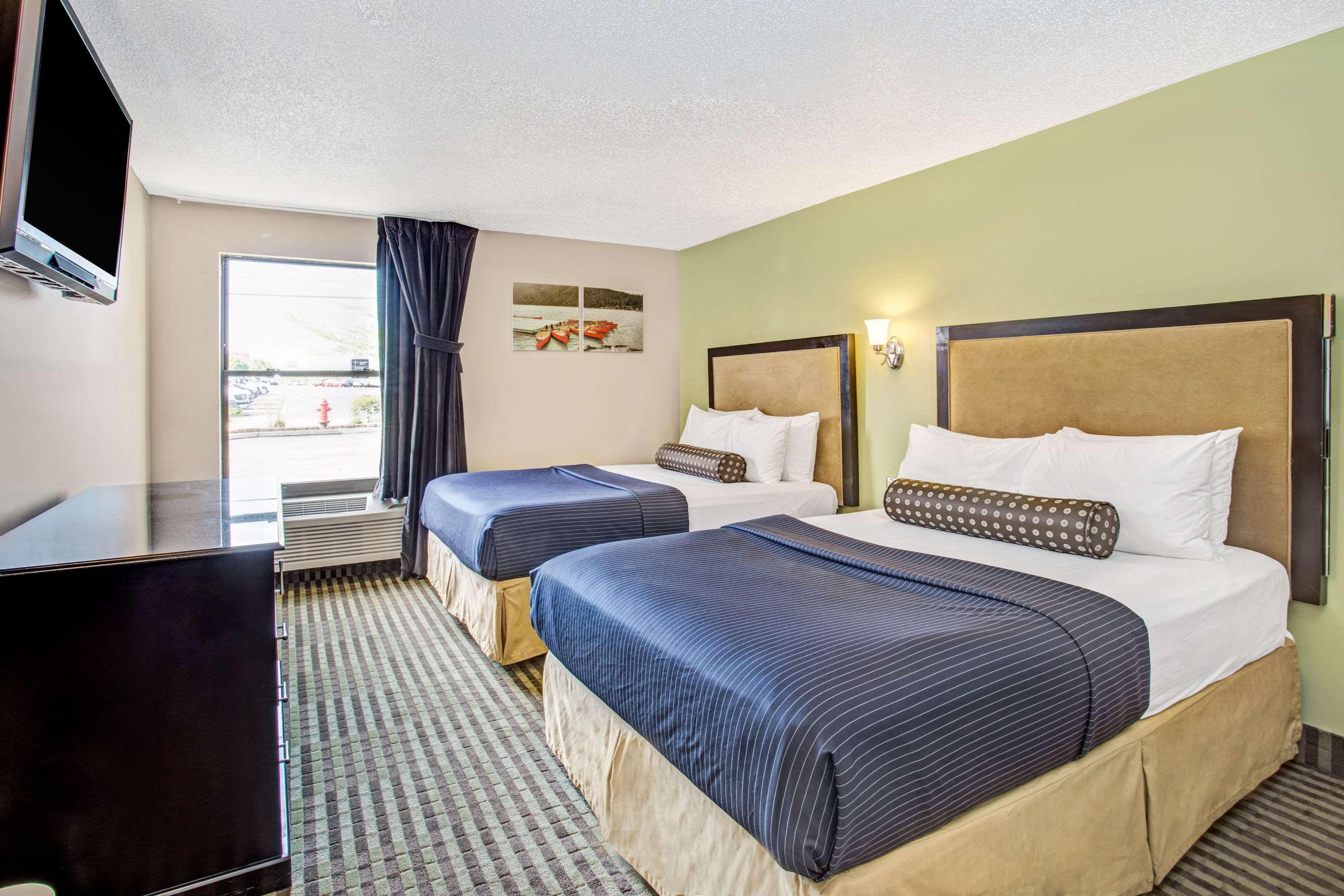 Days Inn By Wyndham Great Lakes Naval Base North Chicago Kültér fotó