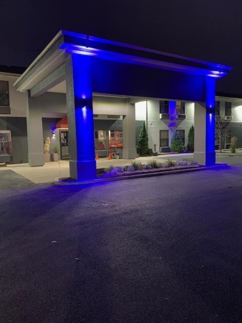 Days Inn By Wyndham Great Lakes Naval Base North Chicago Kültér fotó